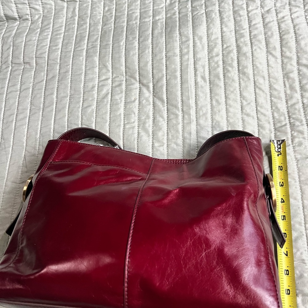 HOBO Elegant Burgundy Leather Handbag
